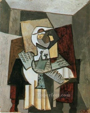 パブロ・ピカソ Painting - 鳩のある静物画 1919年 パブロ・ピカソ
